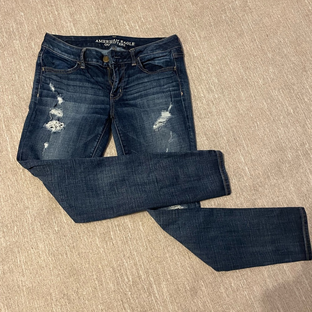 American Eagle Outfitters Women's Dark Blue Distressed Skinny Jeans